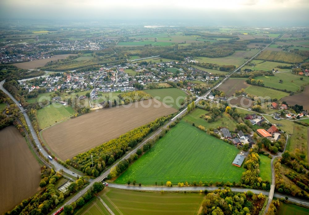 Aerial photograph Nordbögge - Town View of the streets and houses of the residential areas in Nordboegge in the state North Rhine-Westphalia, Germany