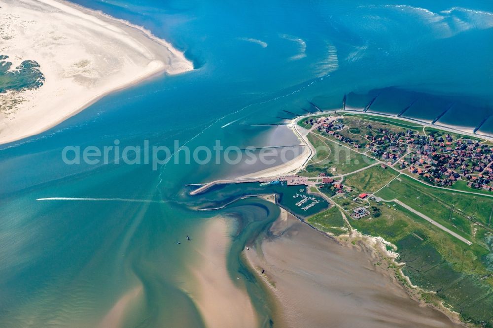 Baltrum from the bird's eye view: Town View of the streets and houses of the residential areas in Ostdorf and Westdorf on the North Sea island Baltrum in the state Lower Saxony