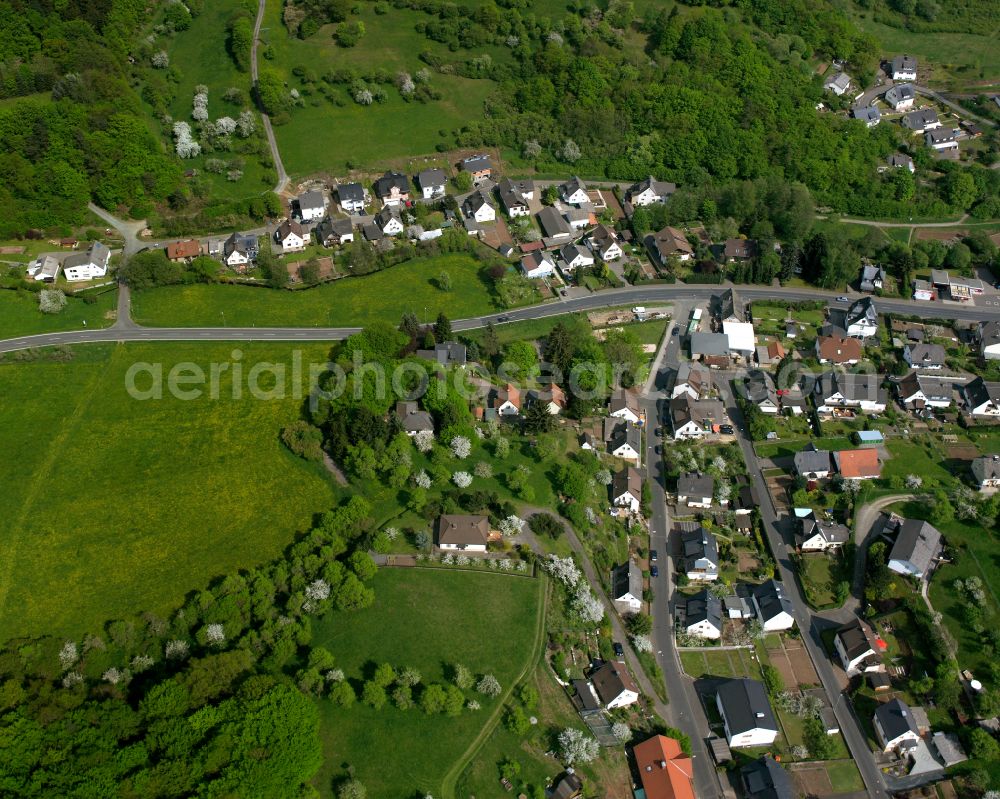 Oberscheld from the bird's eye view: Town View of the streets and houses of the residential areas in Oberscheld in the state Hesse, Germany