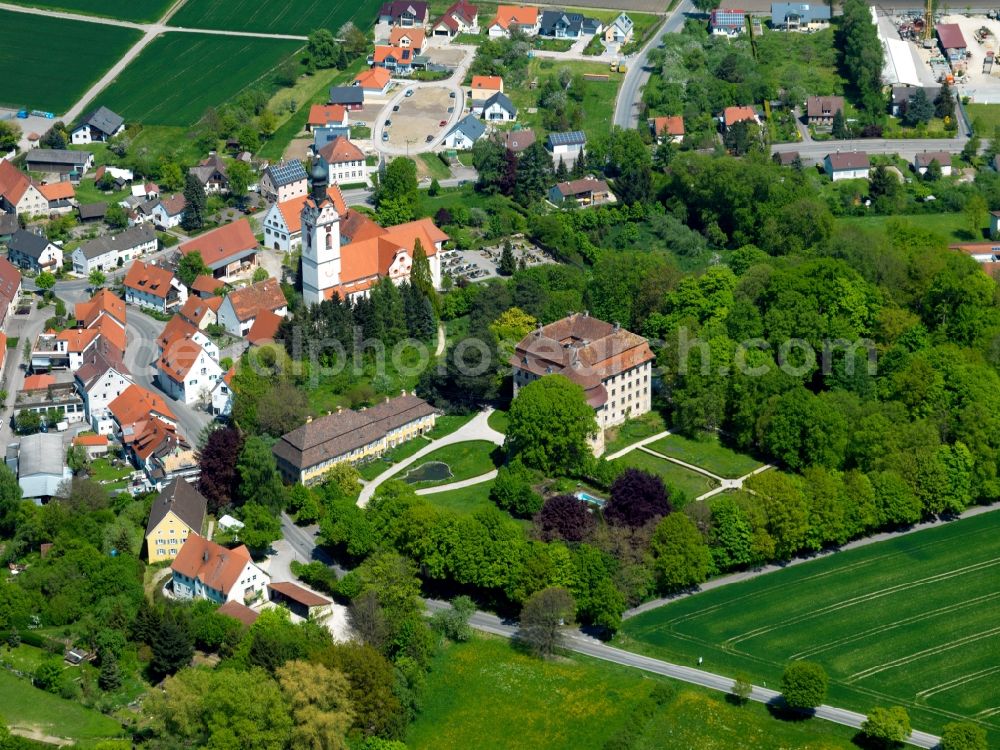 Aerial image Oberstadion - View of the village of Oberstadion in the state of Baden-Wuerttemberg. Oberstadion is located in the Danube-Alb-district and includes a historic centre with half-timber buildings, the village church and the castle of the lords of Stadion. The castle is Wolfgang Gerberely owned and located in the castle park