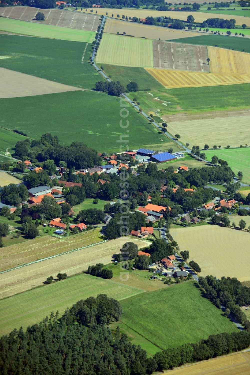 Aerial image Oetzendorf - Townscape of Oetzendorf on the road of L254 in the state of Lower Saxony