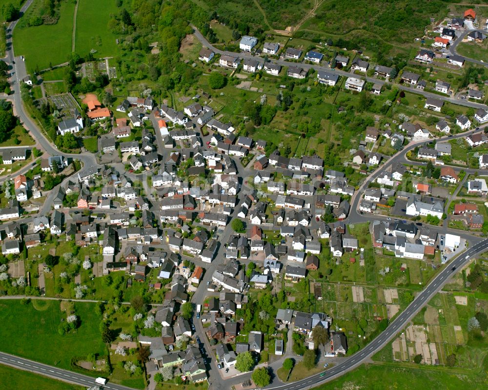 Offenbach from the bird's eye view: Town View of the streets and houses of the residential areas in Offenbach in the state Hesse, Germany