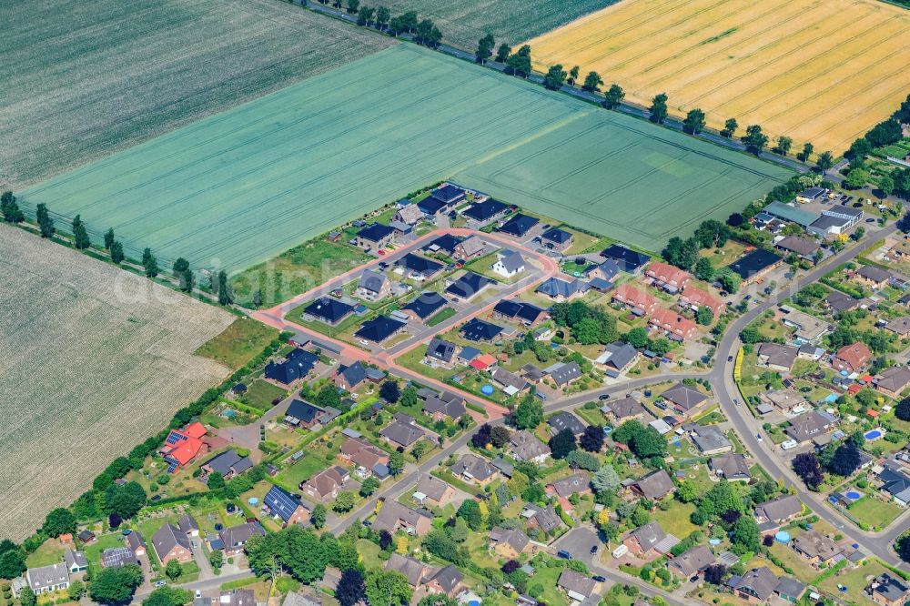 Oldendorf from the bird's eye view: Town View of the streets and houses of the residential areas in Oldendorf in the state Lower Saxony, Germany