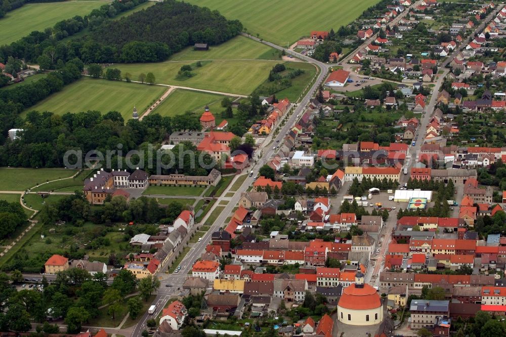 Aerial photograph Oranienbaum-Wörlitz - Town View of the streets and houses of the residential areas in Oranienbaum-Woerlitz in the state Saxony-Anhalt, Germany