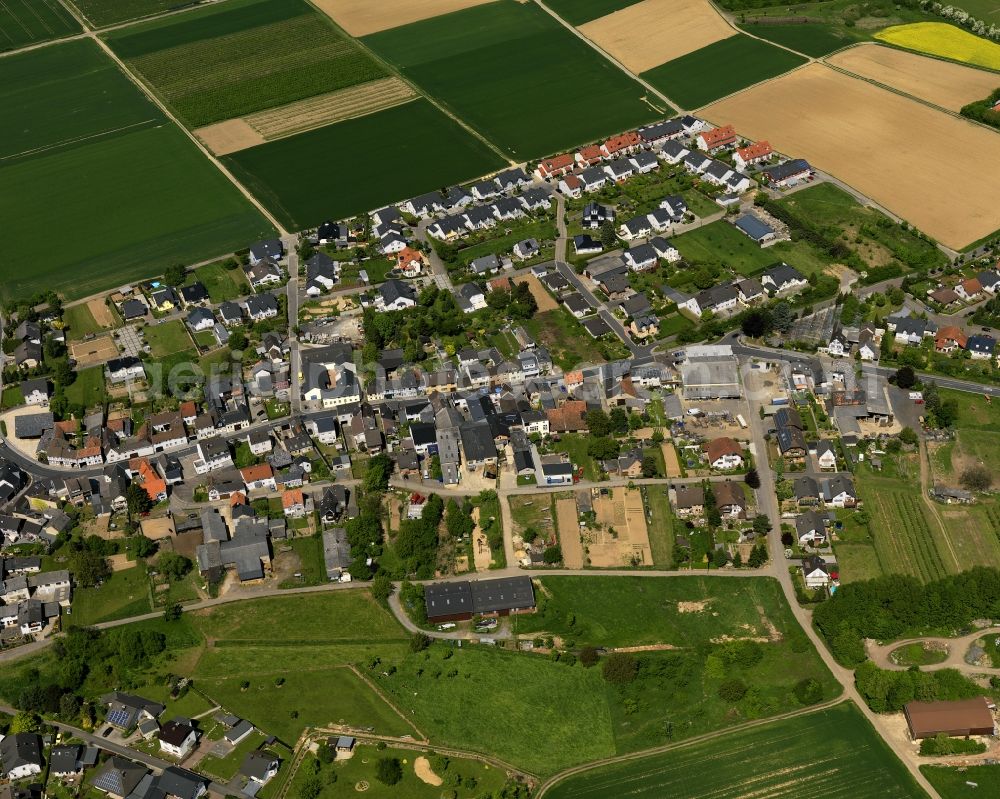 Grafschaft from the bird's eye view: View of the locality of Boelingen in Ringen in the borough of Grafschaft in the state of Rhineland-Palatinate. Boelingen is a seperate village in Ringen and located in the West of it. It consists of residential houses and acres and agricultural land