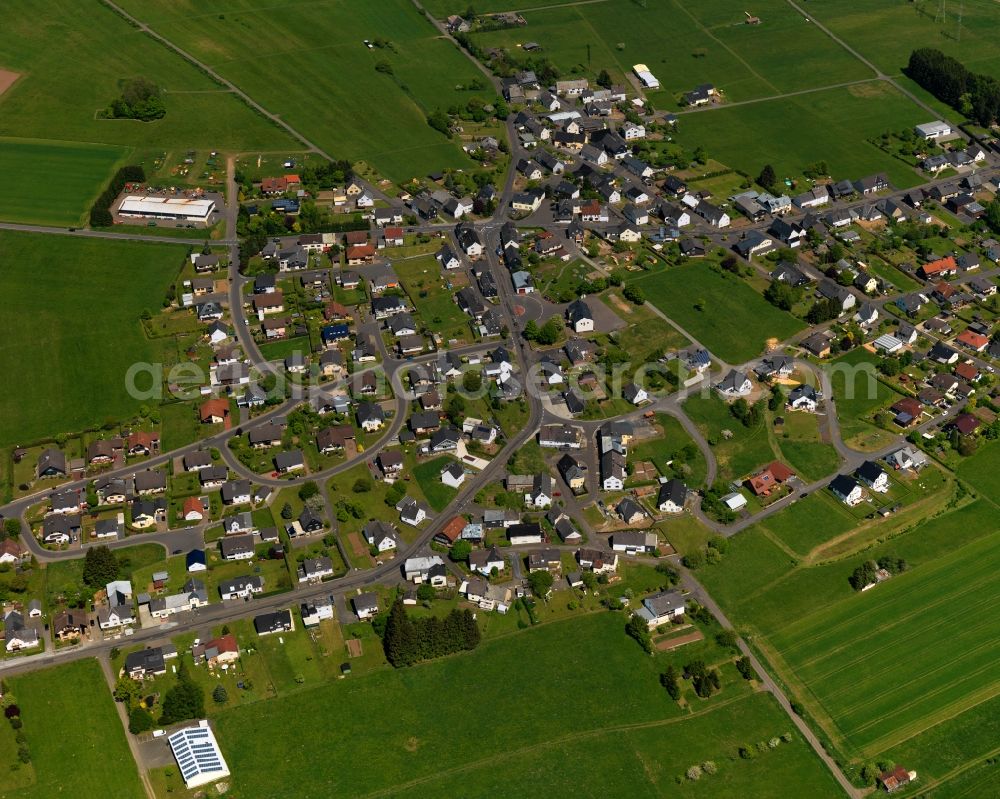 Aerial image Fehl-Ritzhausen - View of the borough of Fehl-Ritzhausen in the state of Rhineland-Palatinate. The borough is located in the county district and region of Westerwald. The residential village is surrounded by fields and meadows