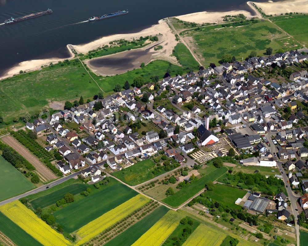 Aerial image Kaltenengers - View of Kaltenengers in the state of Rhineland-Palatinate. The borough and municipiality is located in the county district of Mayen-Koblenz on the Western riverbank of the Rhine, adjacent to the federal motorway A48. It belongs to the Rhine villages