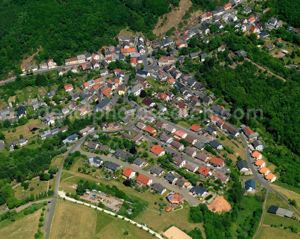 Aerial photograph Kirchenbollenbach - Local view of the local church Kirchenbollenbach in Rhineland-Palatinate