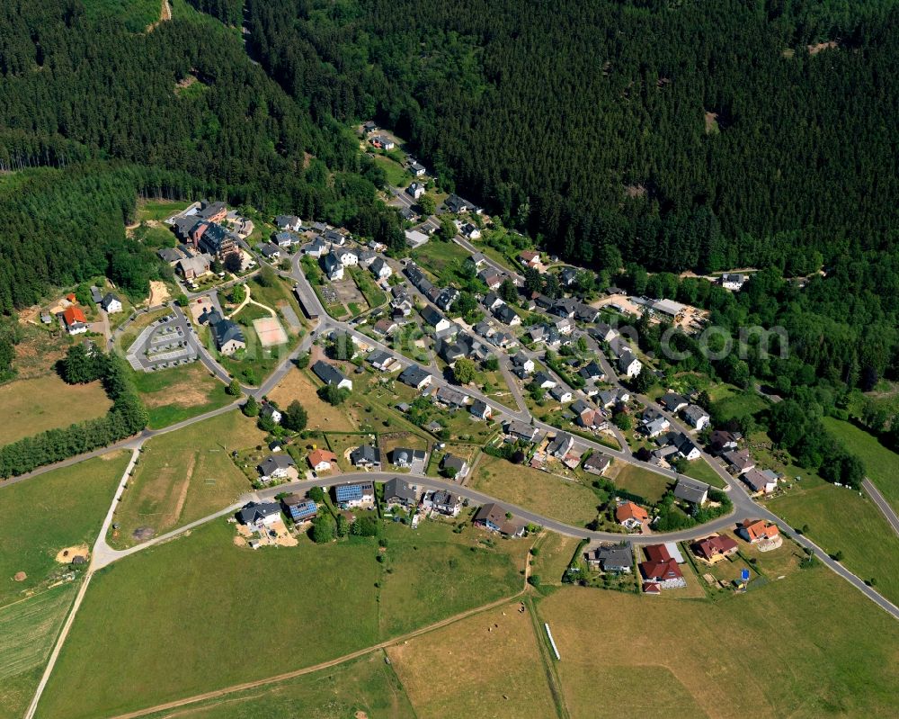 Aerial image Langweiler - View of Langweiler in the state of Rhineland-Palatinate. The borough and municipiality is an official tourist resort and located in the county district of Birkenfeld, in the Hunsrueck region. It is surrounded by agricultural land, meadows and forest and includes the Forsthaus Langweiler hamlet