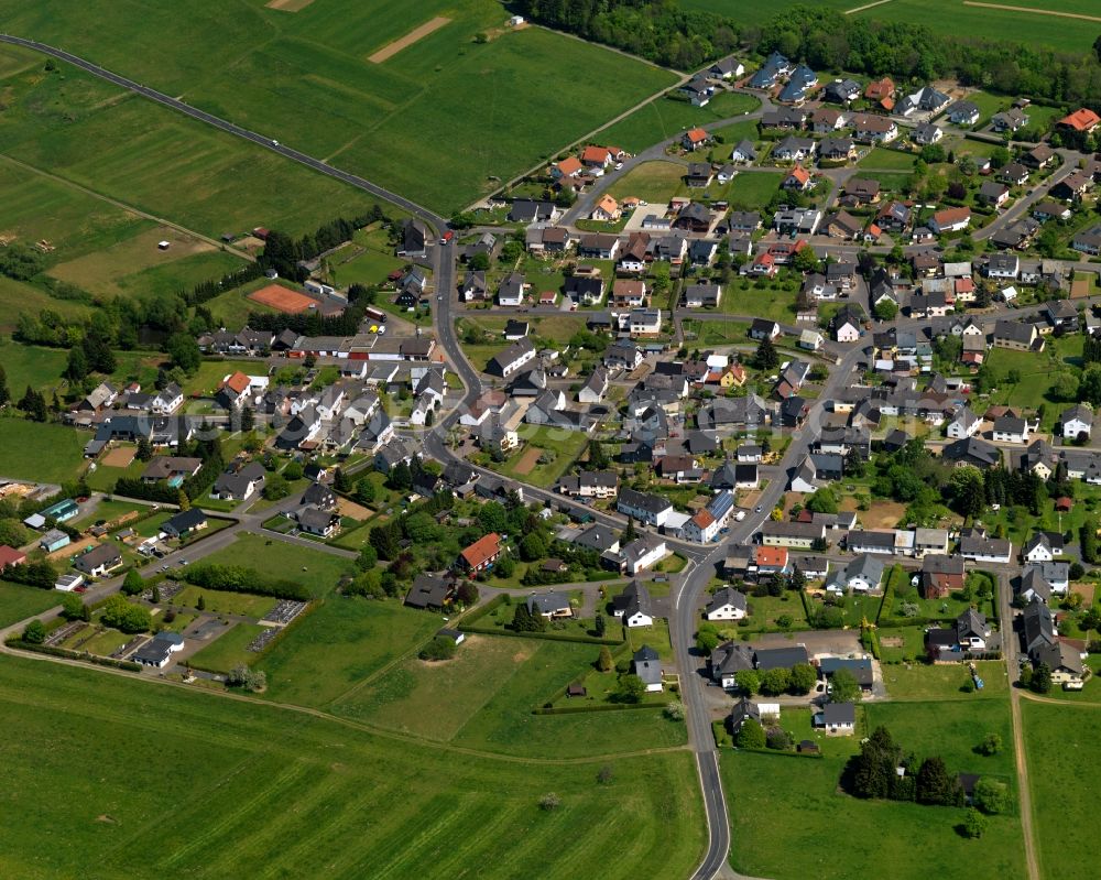 Aerial image Niederroßbach - View of the borough of Niederrossbach in the state of Rhineland-Palatinate. The borough is located in the county district and region of Westerwald. The residential village is surrounded by fields and meadows