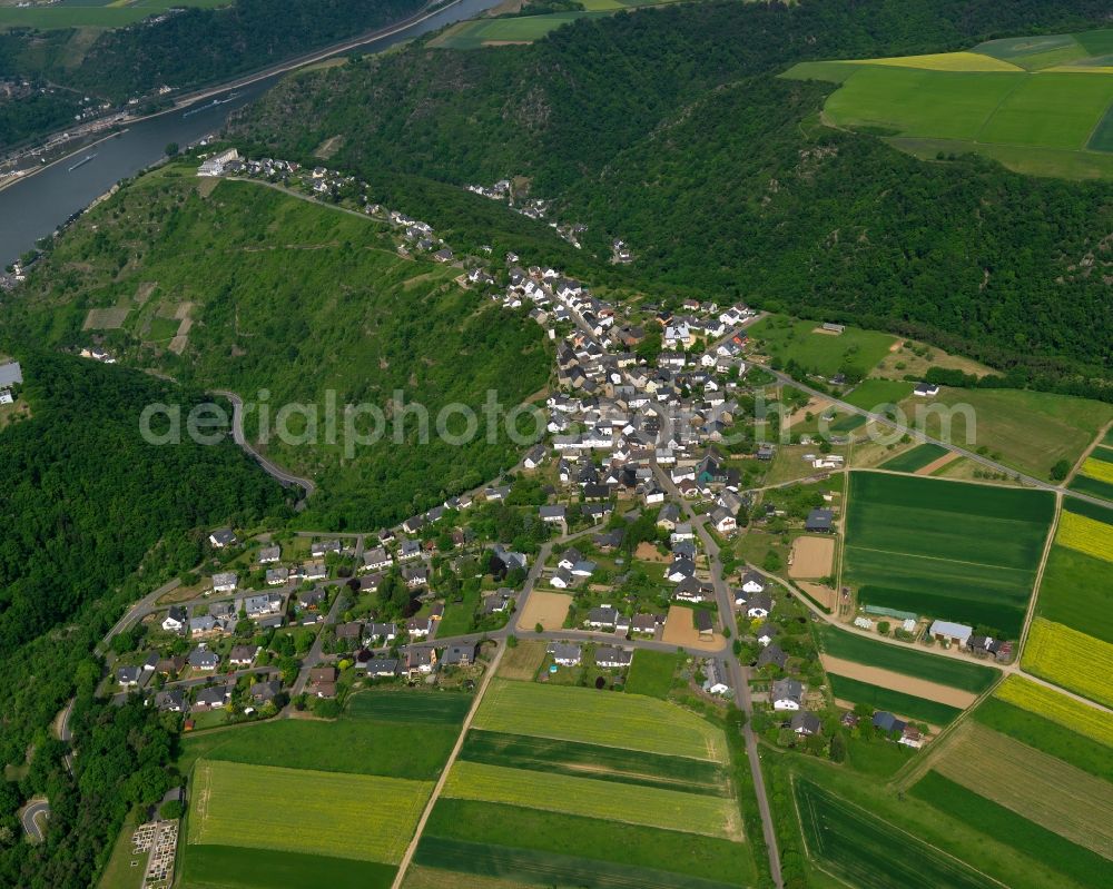 Aerial photograph Patersberg - View of the borough of Patersberg in the state of Rhineland-Palatinate. The borough and municipiality is located in the county district of Rhine-Lahn, in the Taunus mountain region. The official spa resort is located on a crest and hill between forest and fields and consists largely of residential areas