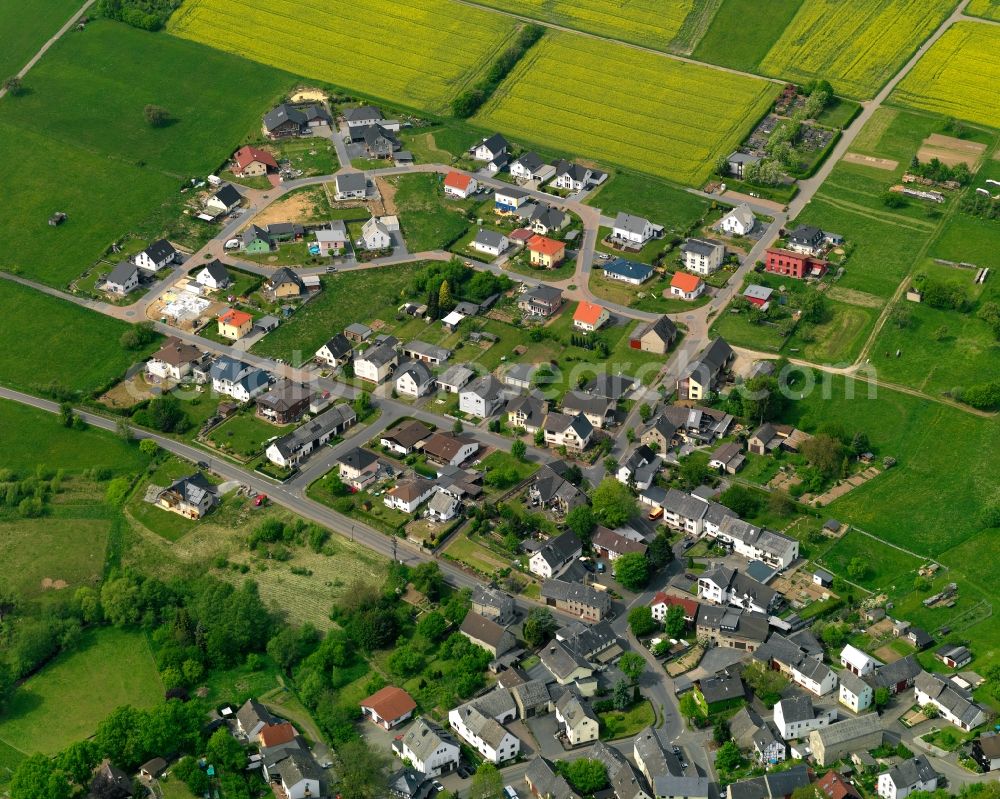 Aerial photograph Quirnbach - View of the borough of Quirnbach in the state of Rhineland-Palatinate. The borough and municipiality is located in the county district of Westerwaldkreis. The agricultural village consists of residential areas and is surrounded by forest and meadows