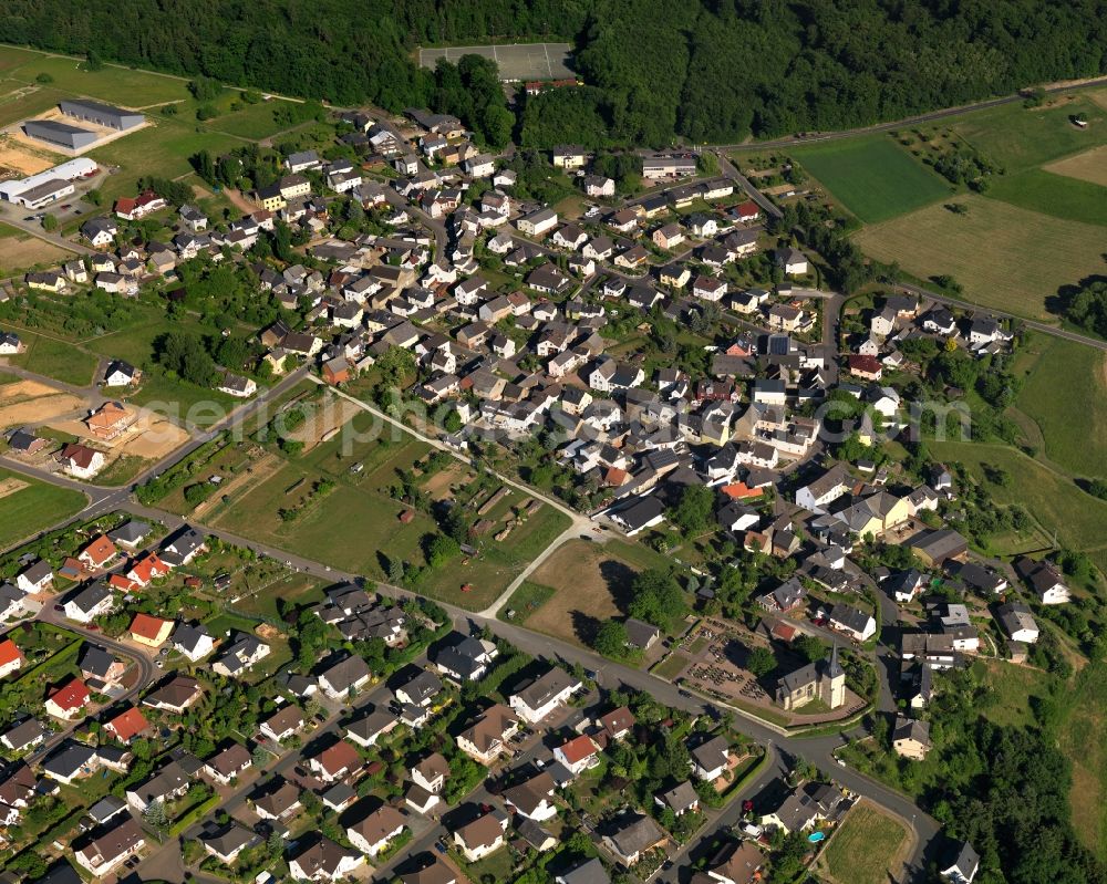 Aerial image Schönborn - View of the borough of Schoenborn in the state of Rhineland-Palatinate. The borough and municipiality is located in the county district of Rhine-Lahn. The village consists of residential buiildings and areas and is surrounded by forest and fields