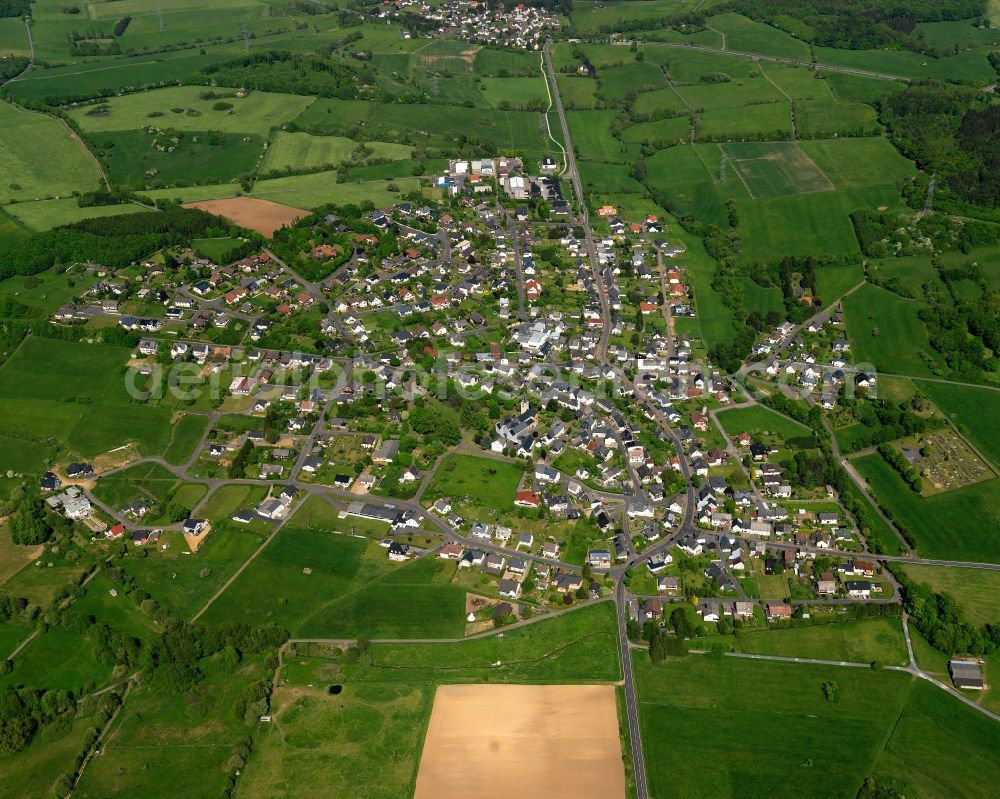 Aerial photograph Seck - View of the borough of Seck in the state of Rhineland-Palatinate. The borough is located in the county district and region of Westerwald. The residential village is surrounded by fields and meadows