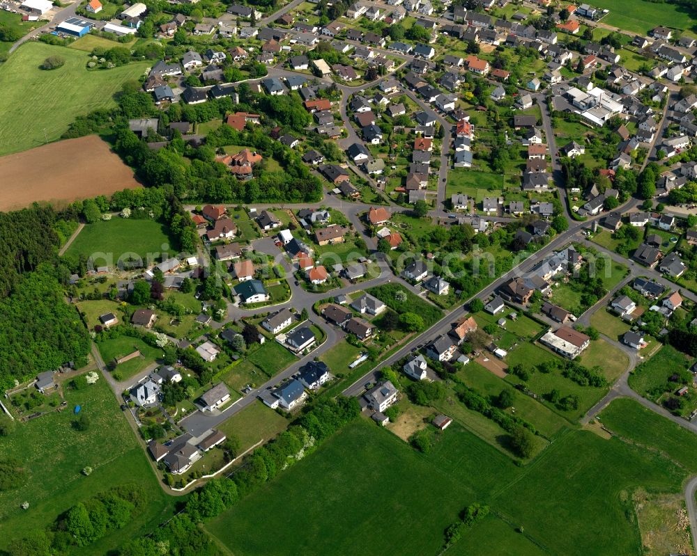 Aerial photograph Seck - View of the borough of Seck in the state of Rhineland-Palatinate. The borough is located in the county district and region of Westerwald. The residential village is surrounded by fields and meadows