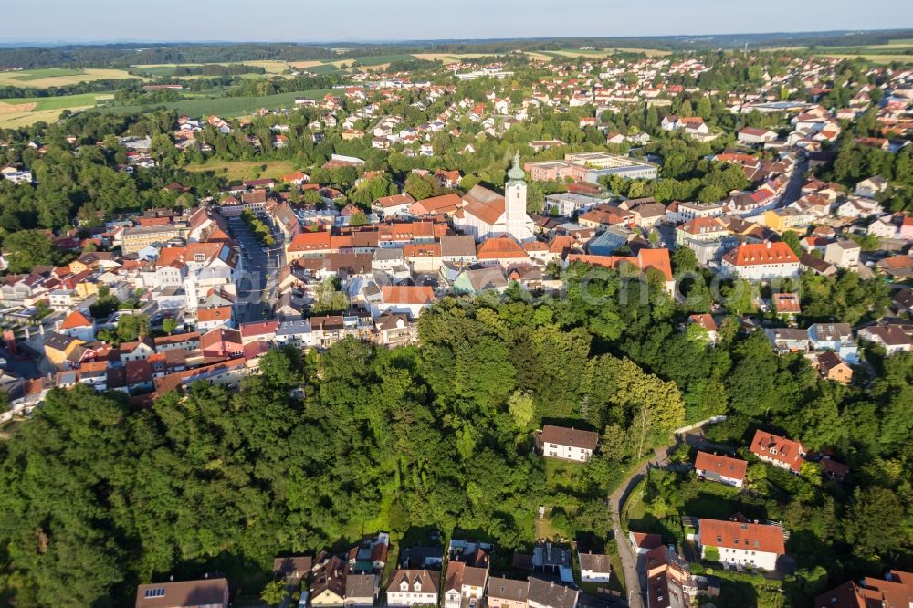 Aerial image Landau an der Isar - Town View of the streets and houses of the residential areas in the district Bach in Landau an der Isar in the state Bavaria, Germany