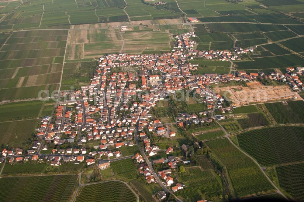 Neustadt an der Weinstraße from the bird's eye view: Town View of the streets and houses of the residential areas in the district Diedesfeld in Neustadt an der Weinstrasse in the state Rhineland-Palatinate