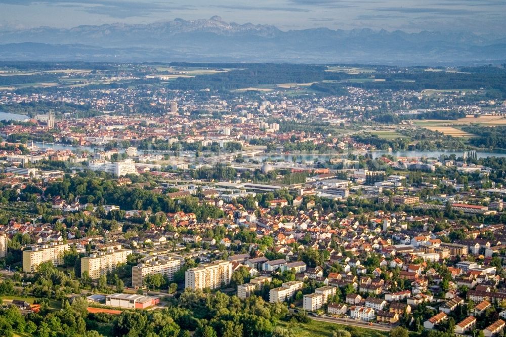 Aerial image Konstanz - Town View of the streets and houses of the residential areas in the district Fuerstenberg in Konstanz in the state Baden-Wuerttemberg, Germany