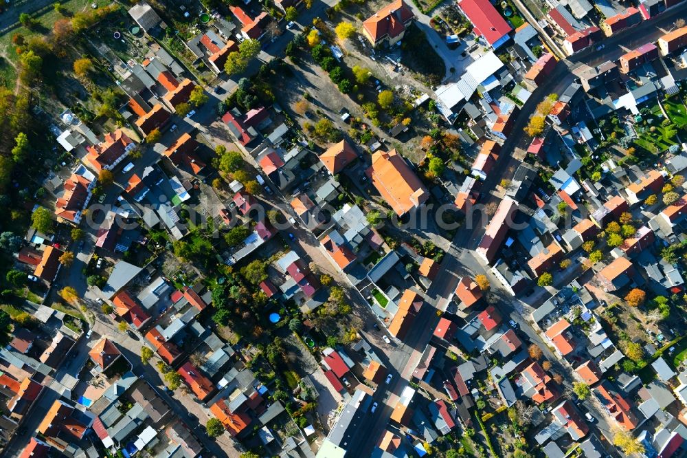 Aerial photograph Bitterfeld-Wolfen - Town View of the streets and houses of the residential areas in the district Greppin in Bitterfeld-Wolfen in the state Saxony-Anhalt, Germany