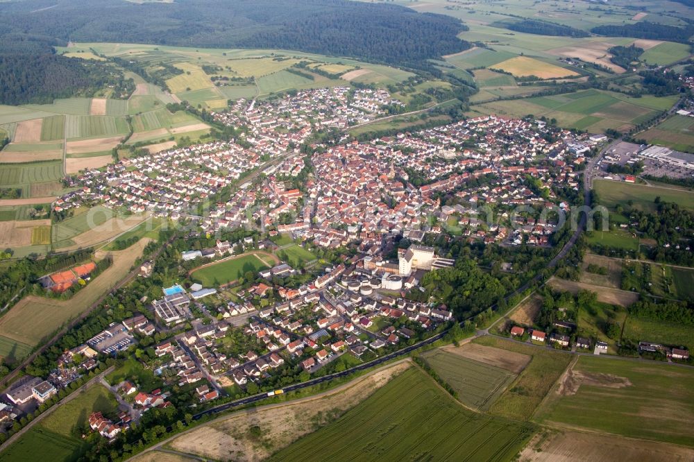 Aerial photograph Bruchsal - Town View of the streets and houses of the residential areas in the district Heidelsheim in Bruchsal in the state Baden-Wuerttemberg, Germany