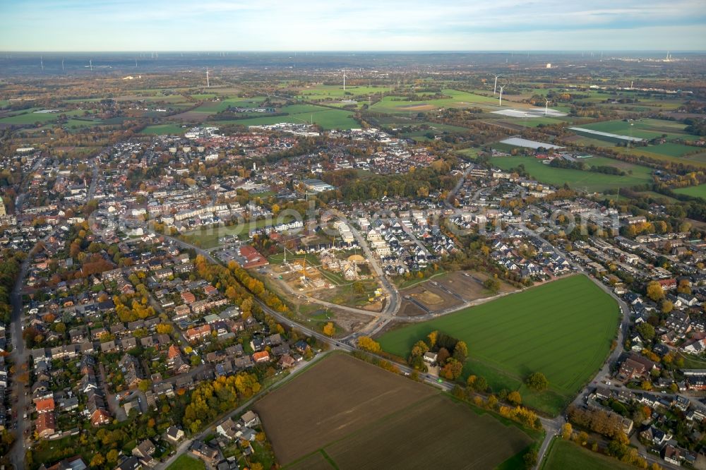 Aerial image Bottrop - Town View of the streets and houses of the residential areas in the district Kirchhellen in Bottrop in the state North Rhine-Westphalia, Germany