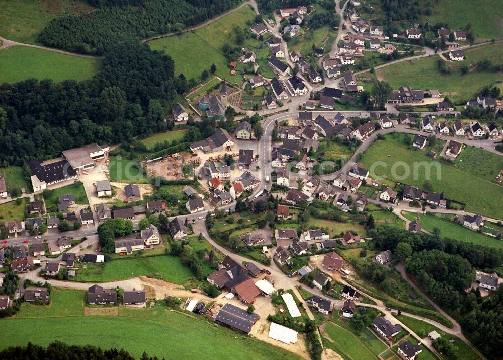 Lennestadt from above - Town View of the streets and houses of the residential areas in the district Kirchveischede in Lennestadt in the state North Rhine-Westphalia