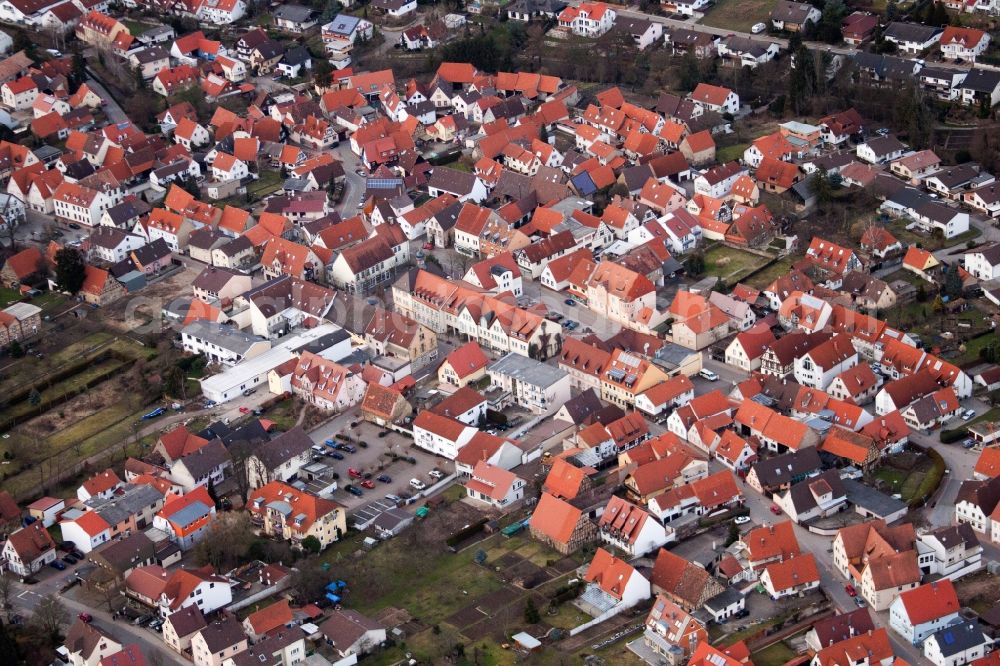 Aerial image Bad Schönborn - Town View of the streets and houses of the residential areas in the district Mingolsheim in Bad Schoenborn in the state Baden-Wuerttemberg