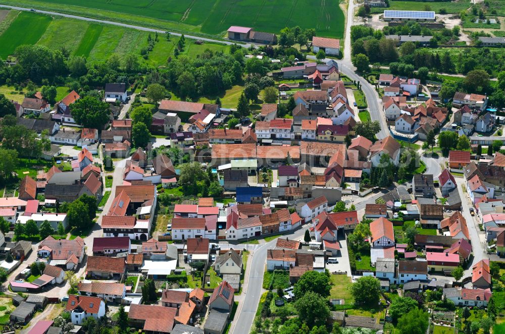 Aerial photograph Ottenhausen - Town View of the streets and houses of the residential areas in Ottenhausen in the state Thuringia, Germany