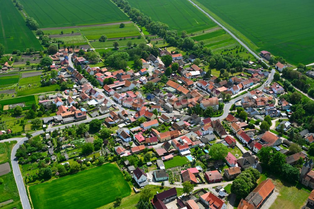 Ottenhausen from the bird's eye view: Town View of the streets and houses of the residential areas in Ottenhausen in the state Thuringia, Germany