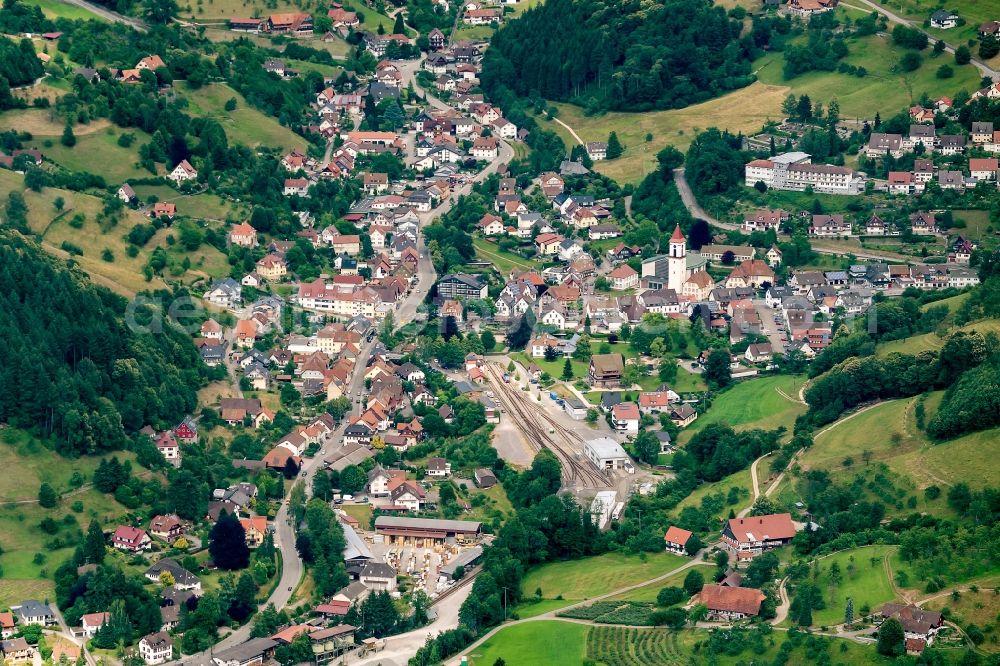 Ottenhöfen im Schwarzwald from above - Town View of the streets and houses of the residential areas in Ottenhoefen im Schwarzwald in the state Baden-Wuerttemberg, Germany