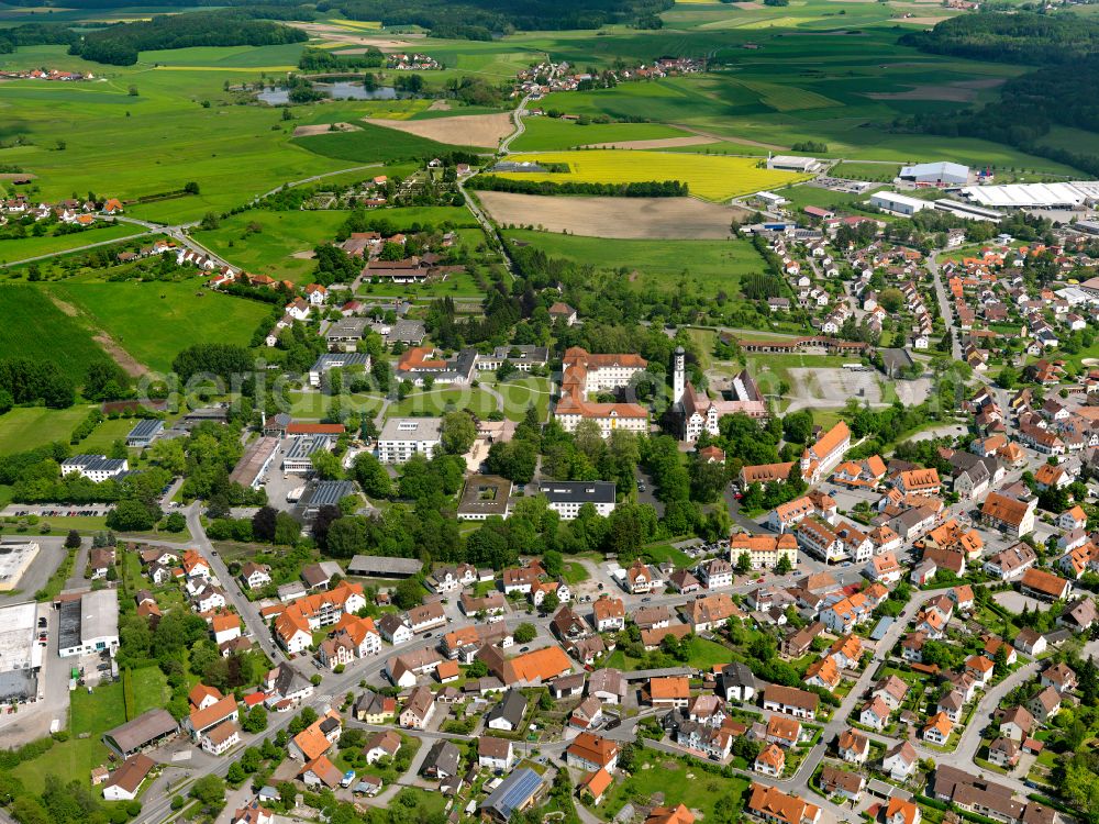 Otterswang from the bird's eye view: Town View of the streets and houses of the residential areas in Otterswang in the state Baden-Wuerttemberg, Germany