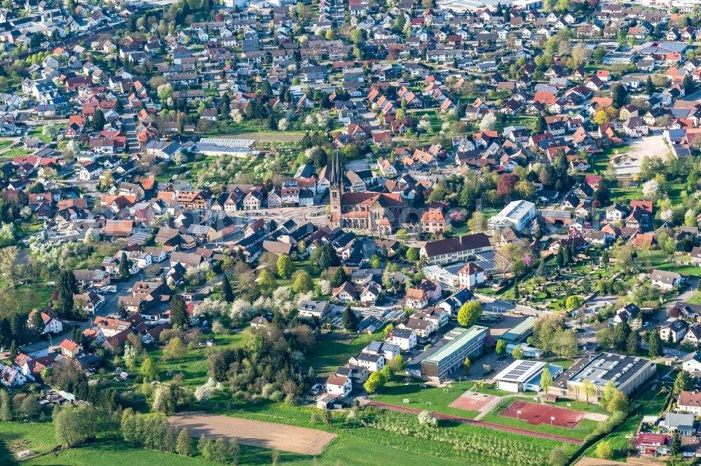 Aerial photograph Ottersweier - Town View of the streets and houses of the residential areas in Ottersweier in the state Baden-Wuerttemberg, Germany