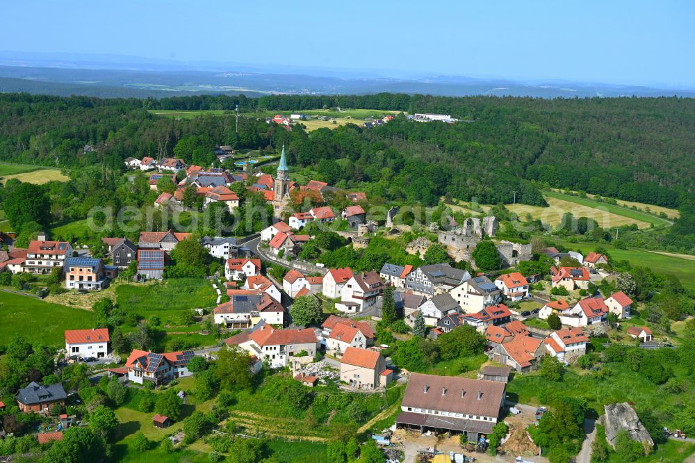 Pfaffendorf from above - Town View of the streets and houses of the residential areas in Pfaffendorf in the state Bavaria, Germany