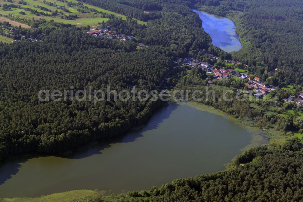 Aerial image Wandlitz - Town View of the streets and houses of the residential area Prenden between Bauernsee and Strehlsee in Wandlitz in the state Brandenburg