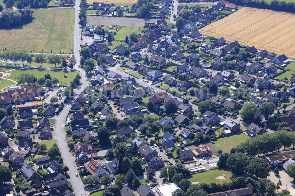 Aerial image Raesfeld - View of houses and single-family home settlement on Dorstener Str. in Raesfeld in the federal state of North Rhine-Westphalia, Germany