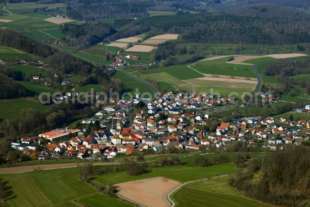 Aerial image Poppenhausen (Wasserkuppe) - Town view on the edge of agricultural fields, usable areas and forests in Poppenhausen (Wasserkuppe) in the state Hesse, Germany