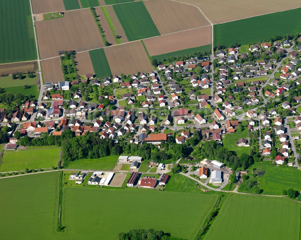 Aerial photograph Achstetten - Village view on the edge of agricultural fields and land in Achstetten in the state Baden-Wuerttemberg, Germany