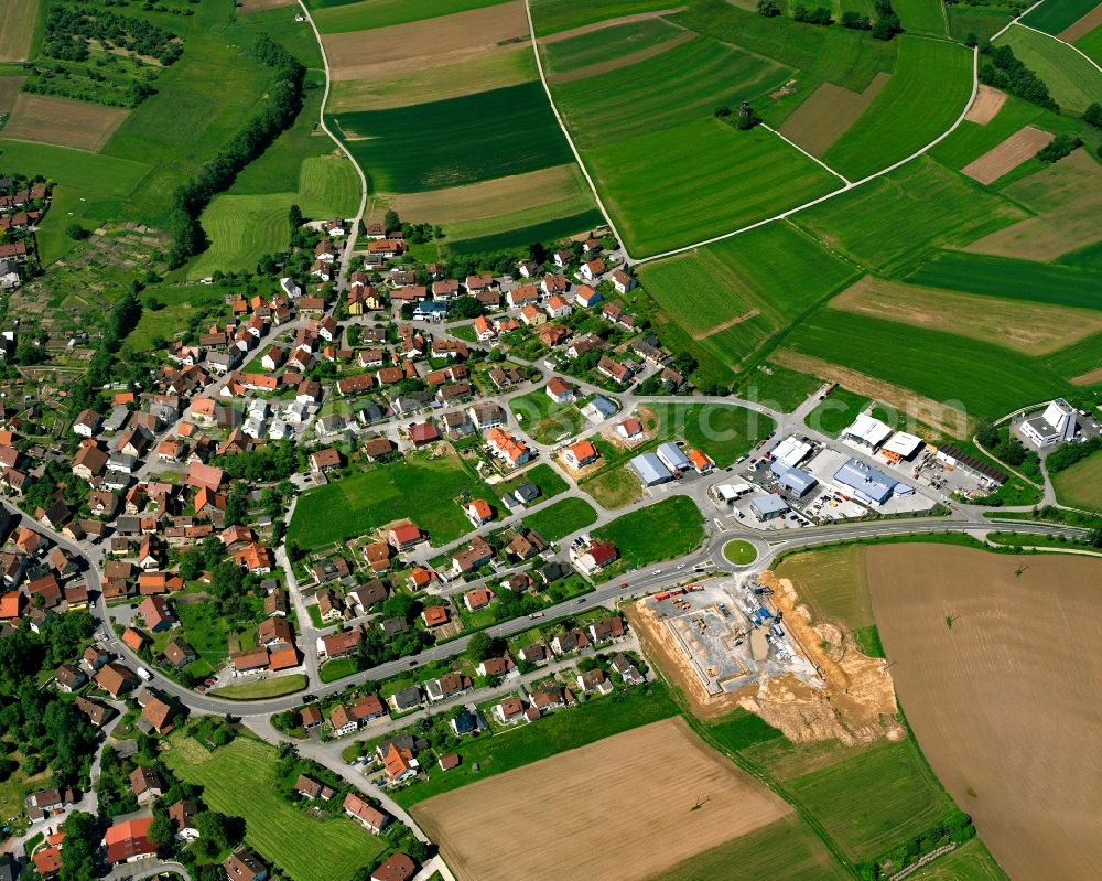 Aerial photograph Allmersbach im Tal - Village view on the edge of agricultural fields and land in Allmersbach im Tal in the state Baden-Wuerttemberg, Germany