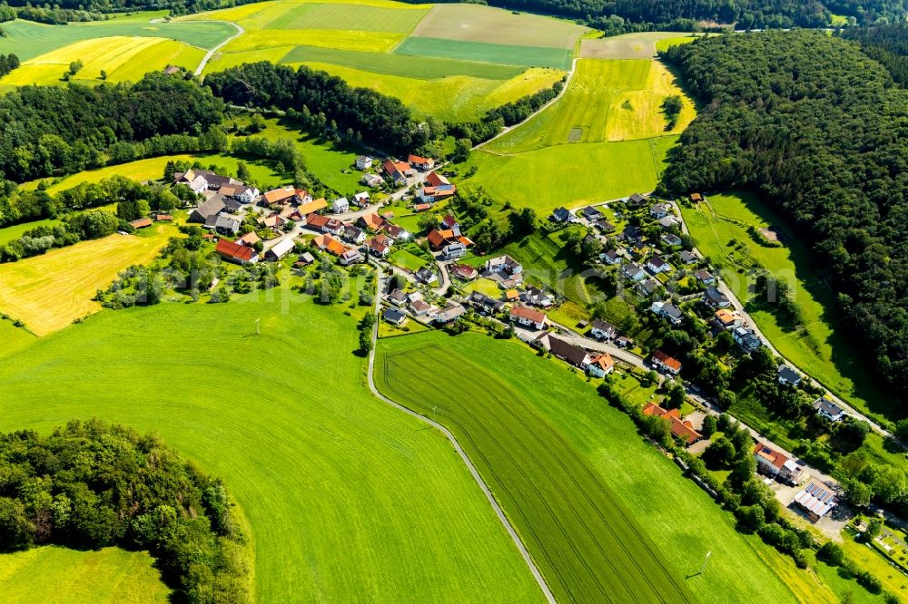 Aerial photograph Benkhausen - Village view on the edge of agricultural fields and land in Benkhausen in the state Hesse, Germany