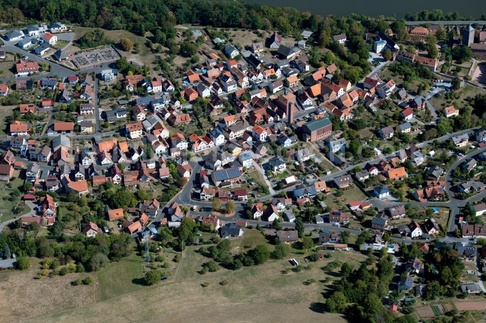 Aerial photograph Bergrothenfels - Village view on the edge of agricultural fields and land in Bergrothenfels in the state Bavaria, Germany