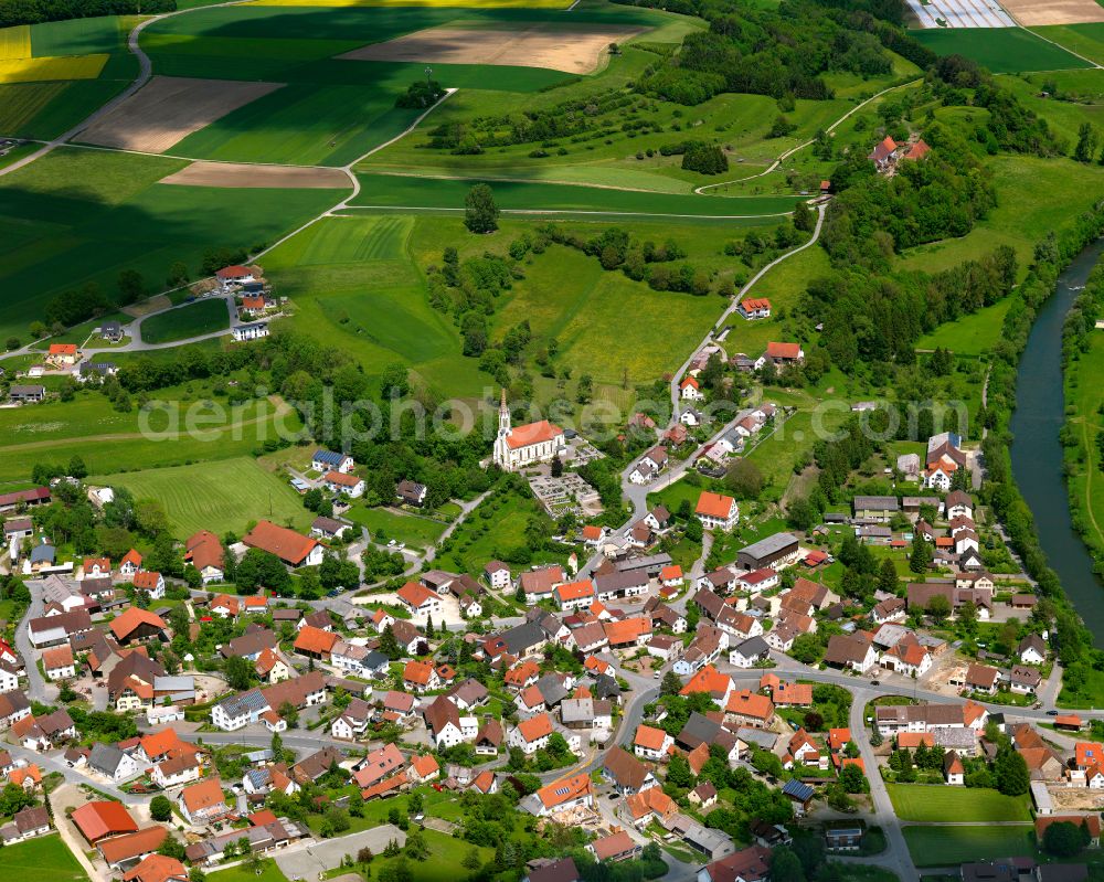 Binzwangen from the bird's eye view: Village view on the edge of agricultural fields and land in Binzwangen in the state Baden-Wuerttemberg, Germany