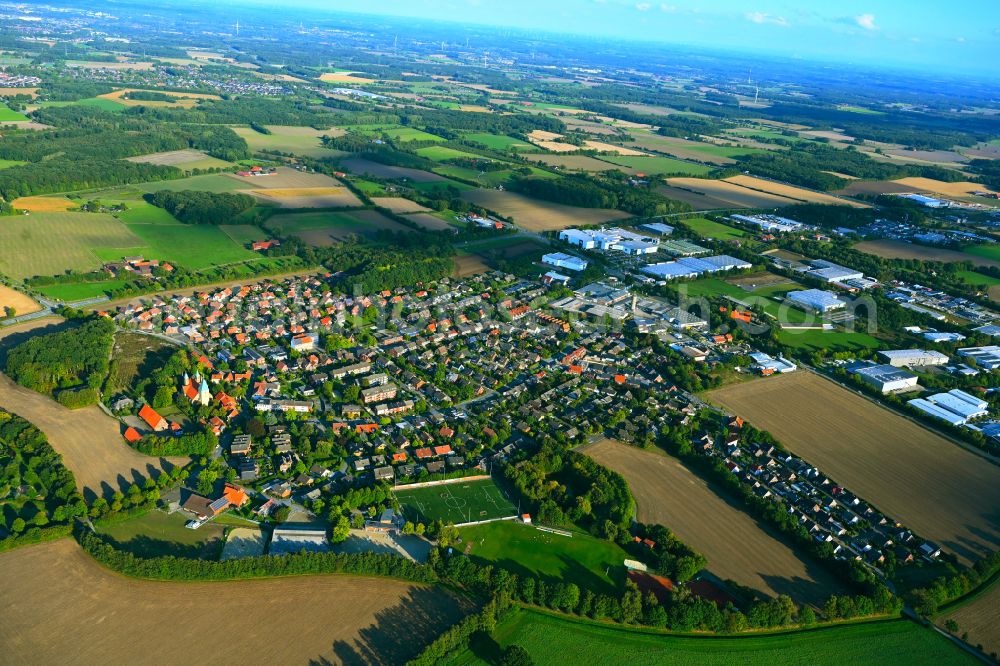 Aerial image Bösensell - Village view on the edge of agricultural fields and land in Boesensell in the state North Rhine-Westphalia, Germany