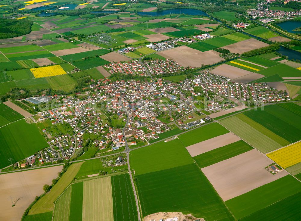 Aerial photograph Dellmensingen - Village view on the edge of agricultural fields and land in Dellmensingen in the state Baden-Wuerttemberg, Germany