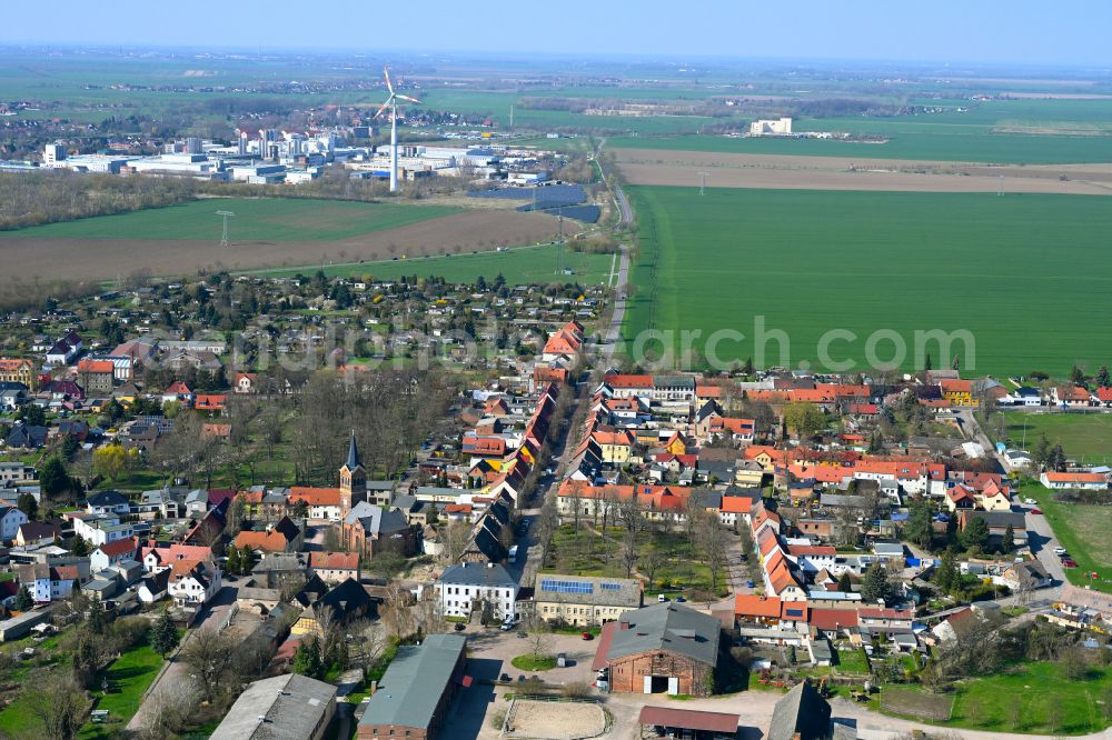 Aerial photograph Drosa - Village view on the edge of agricultural fields and land in Drosa in the state Saxony-Anhalt, Germany