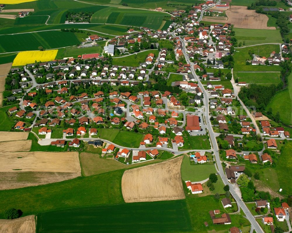 Dummeldorf from above - Village view on the edge of agricultural fields and land in Dummeldorf in the state Bavaria, Germany