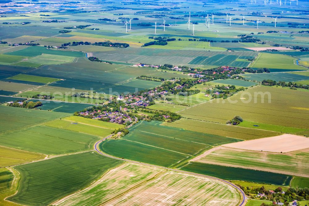 Aerial photograph Emmelsbüll - Village view on the edge of agricultural fields and land on street Dorfstrasse in Emmelsbuell in the state Schleswig-Holstein, Germany