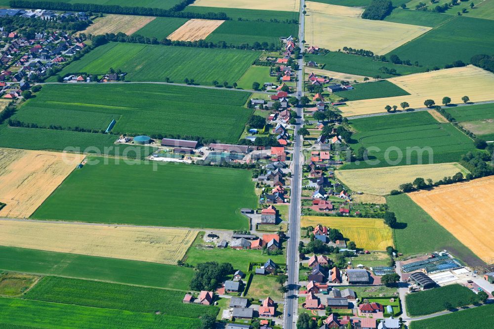 Aerial image Esterwegen - Village view on the edge of agricultural fields and land in Esterwegen in the state Lower Saxony, Germany