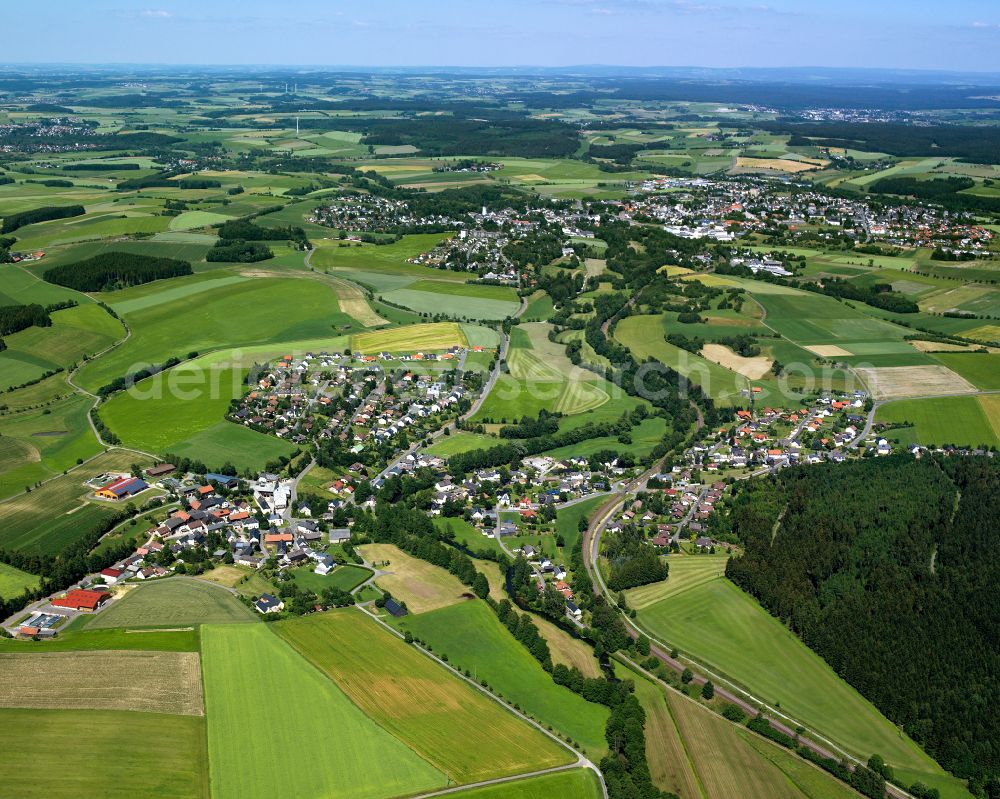 Aerial photograph Förbau - Village view on the edge of agricultural fields and land in Förbau in the state Bavaria, Germany