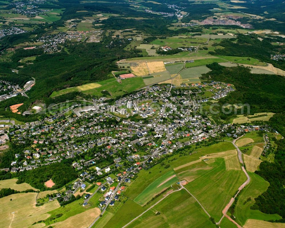 Aerial photograph Göttschied - Village view on the edge of agricultural fields and land in Göttschied in the state Rhineland-Palatinate, Germany