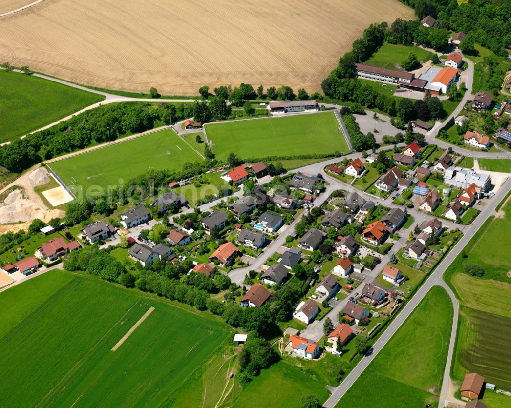 Aerial photograph Gutenzell - Village view on the edge of agricultural fields and land in Gutenzell in the state Baden-Wuerttemberg, Germany